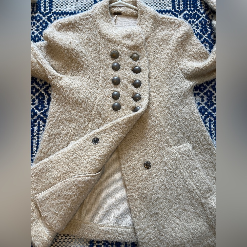 Free People Military Bell Sleeve Wool Blend Teddy Fuzzy Coat Size XS In Oatmeal - Picture 9 of 13